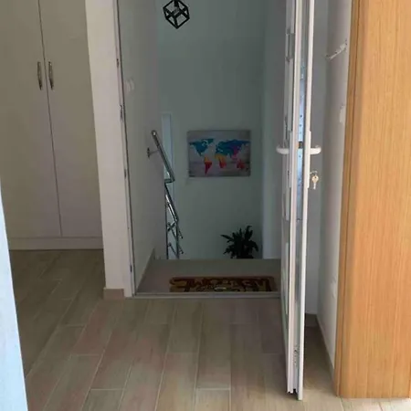 Bordoa De Macura With Bay View 扎达尔